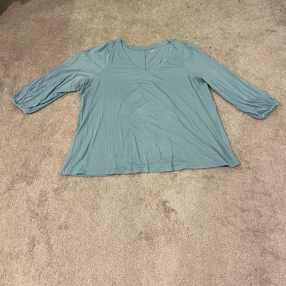 Lane Bryant 3/4 Length Sleeve V-Neck Top - Picture 1 of 6